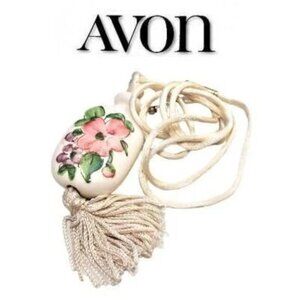 Avon Flower Tassel Necklace Gold Tone Vintage Avon Handpainted 1977